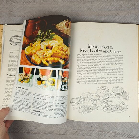 The Cooks Book A Step-By-Step Guide To Cooking Techniques With Over 1000 Recipes - Picture 6 of 7